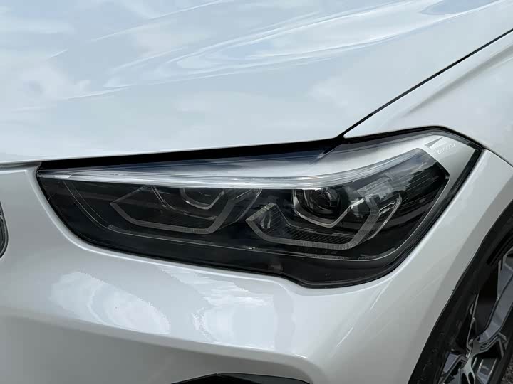 Фото 28 - BMW X1