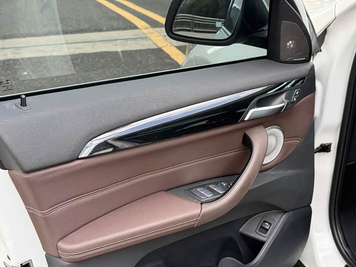 Фото 43 - BMW X1