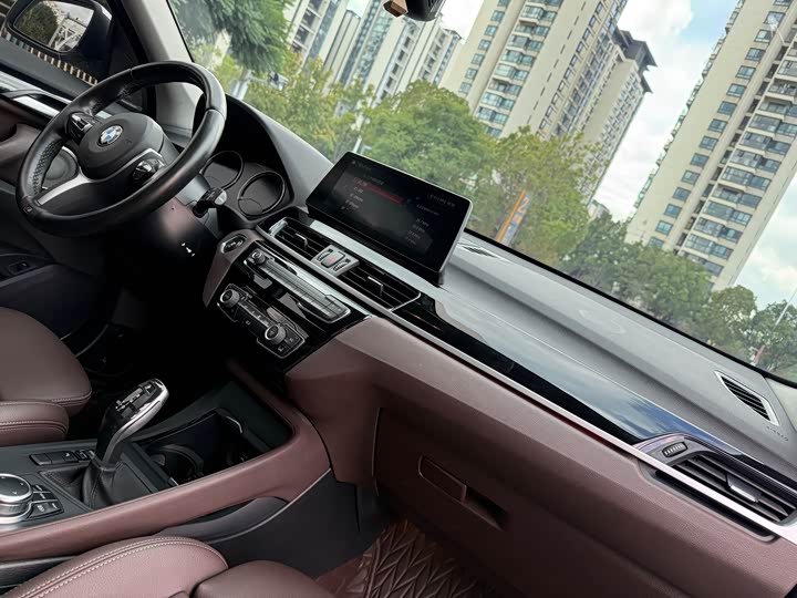 Фото 45 - BMW X1