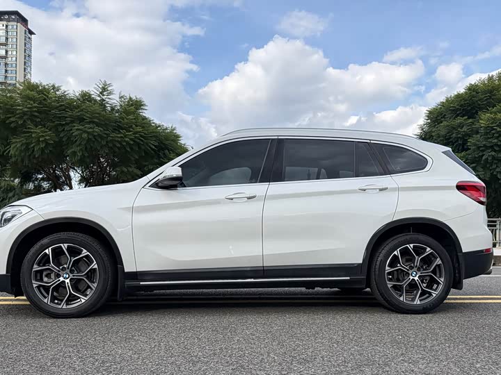 Фото 5 - BMW X1