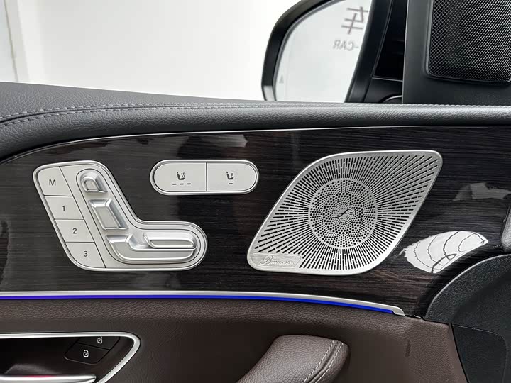 Фото 10 - Mercedes-Benz GLS-Class