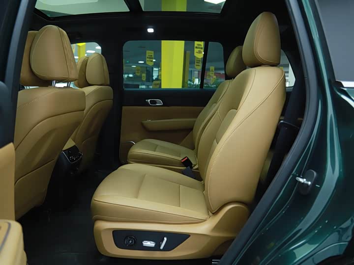 Фото 10 - LiXiang One