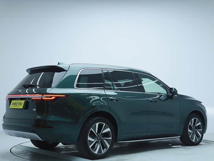 Фото 20 - LiXiang One