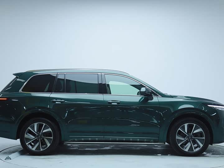 Фото 4 - LiXiang One