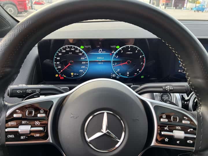 Фото 6 - Mercedes-Benz GLB-Class