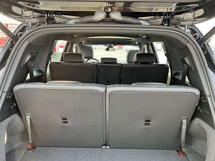 Фото 8 - Mercedes-Benz GLB-Class