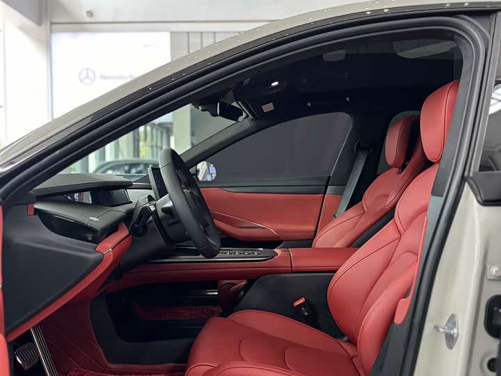 Фото 9 - Xiaomi SU7