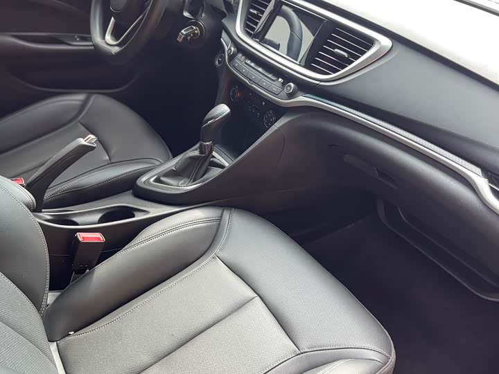 Фото 7 - Buick Excelle GT