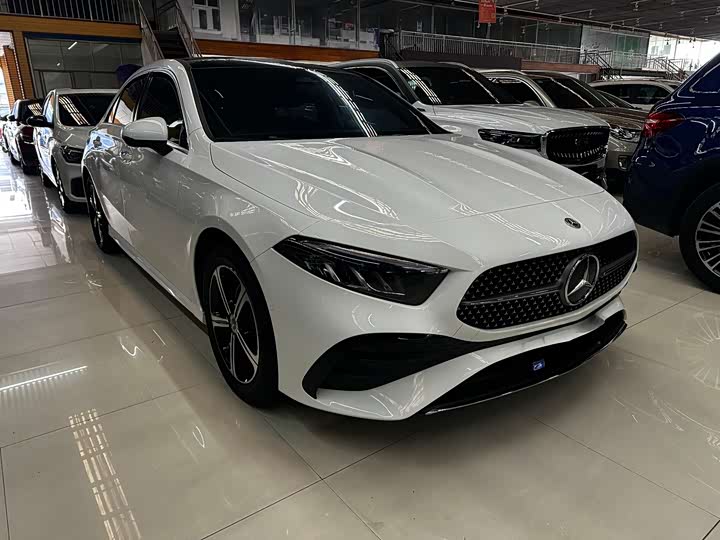 Фото 3 - Mercedes-Benz A-Class