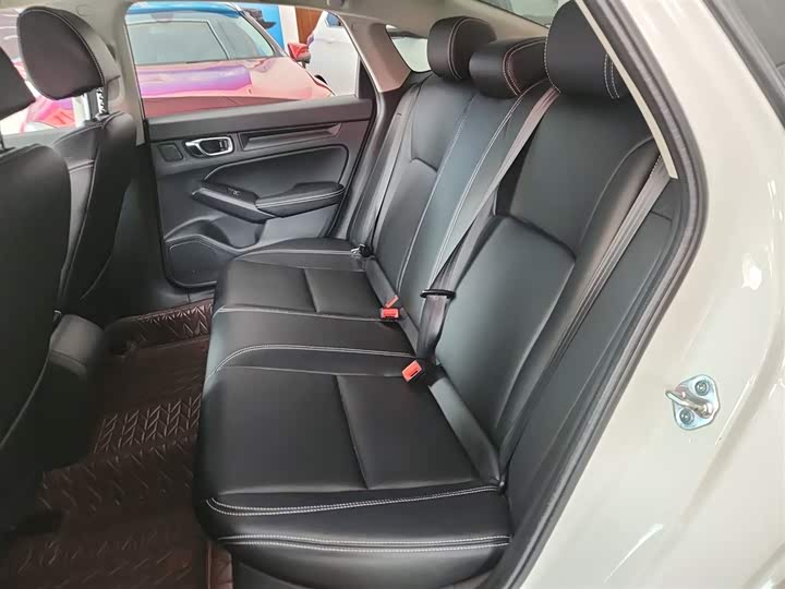 Фото 16 - Honda Civic