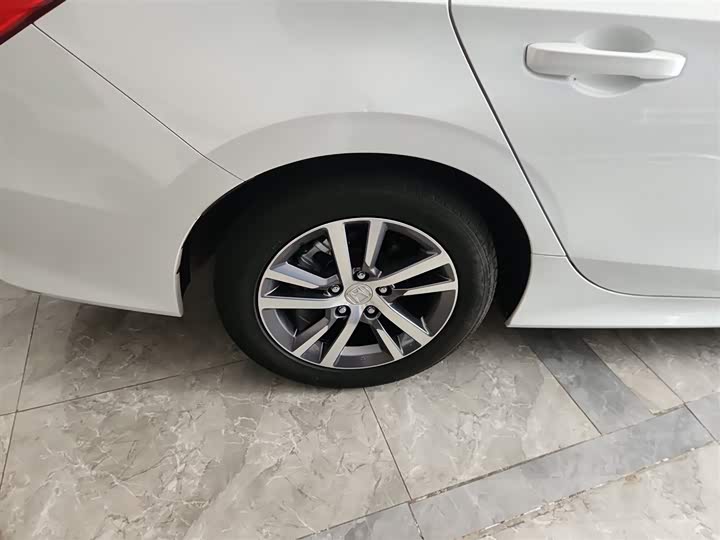 Фото 25 - Honda Civic