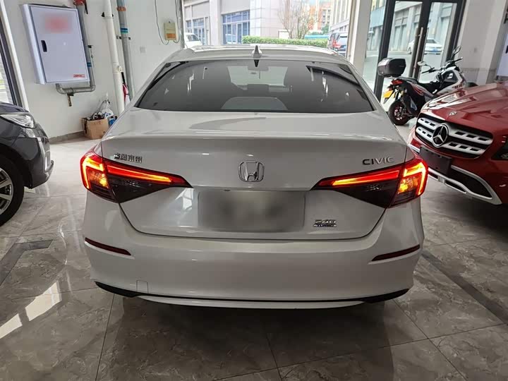 Фото 6 - Honda Civic