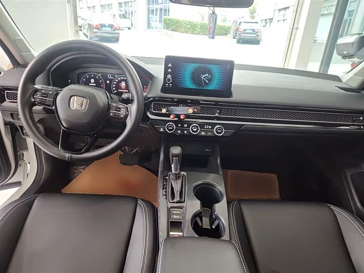 Фото 9 - Honda Civic