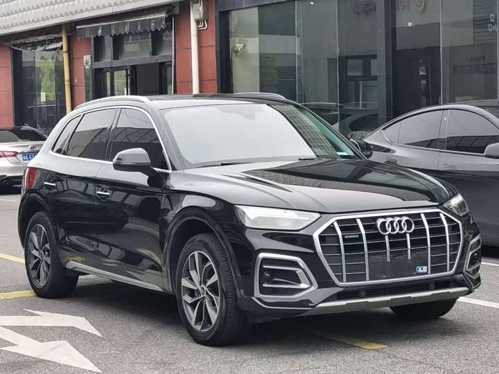 Фото 3 - Audi Q5L