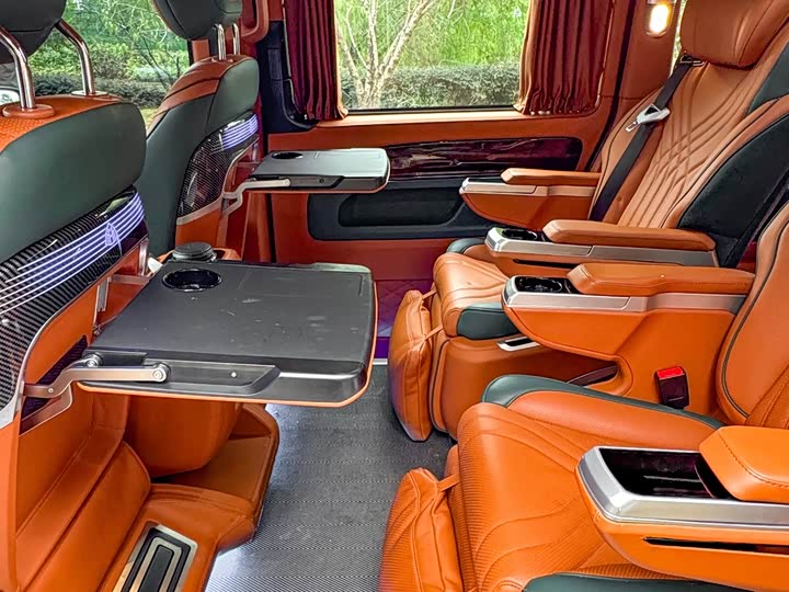 Фото 11 - Mercedes-Benz Vito