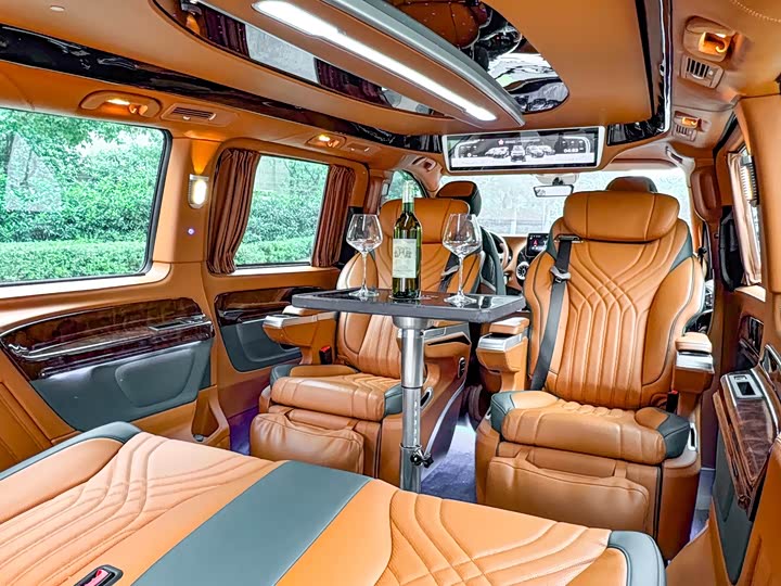 Фото 24 - Mercedes-Benz Vito