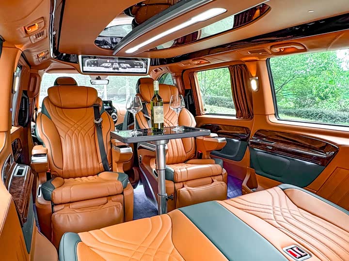 Фото 27 - Mercedes-Benz Vito