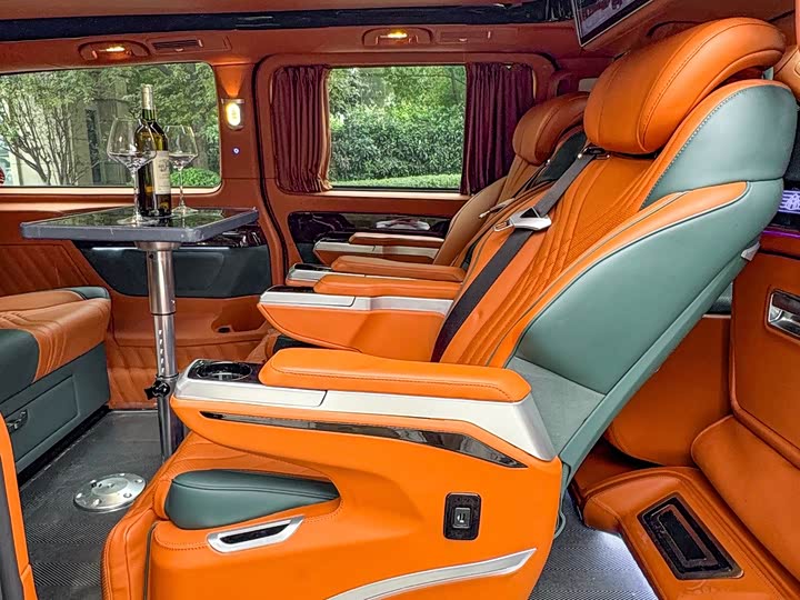 Фото 29 - Mercedes-Benz Vito