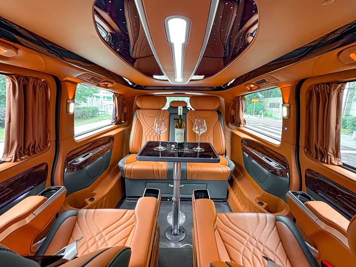 Фото 31 - Mercedes-Benz Vito