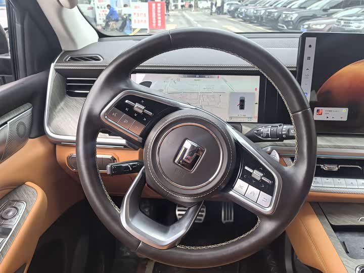 Фото 7 - Tank 500 Hybrid