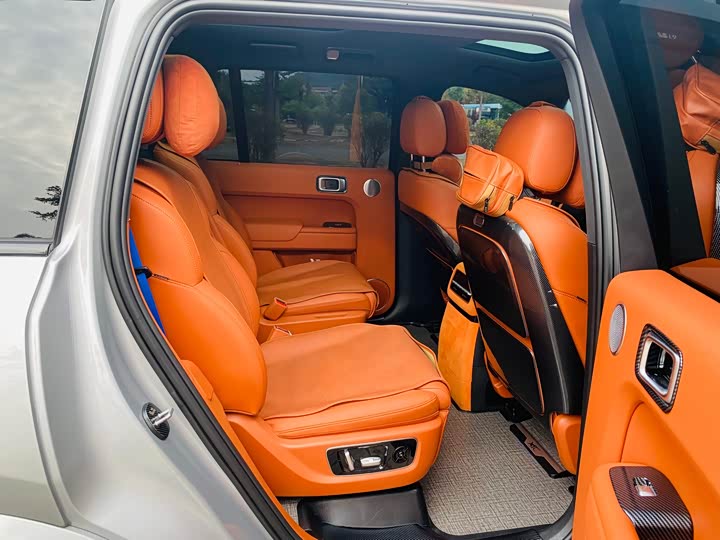 Фото 12 - LiXiang L9