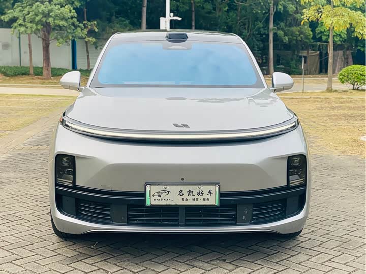 Фото 2 - LiXiang L9