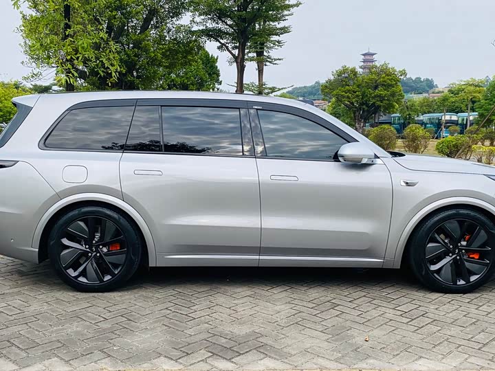 Фото 22 - LiXiang L9