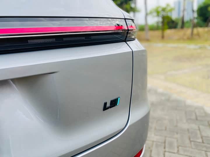 Фото 8 - LiXiang L9