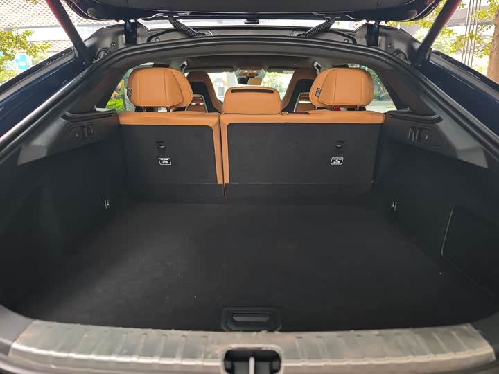 Фото 24 - Zeekr 001