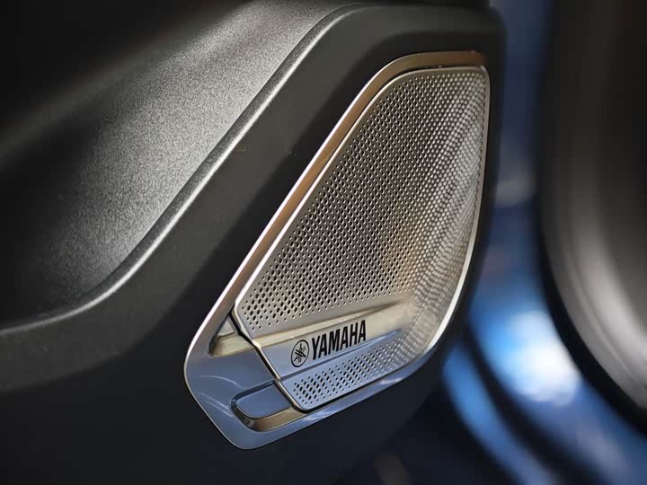 Фото 6 - Zeekr 001