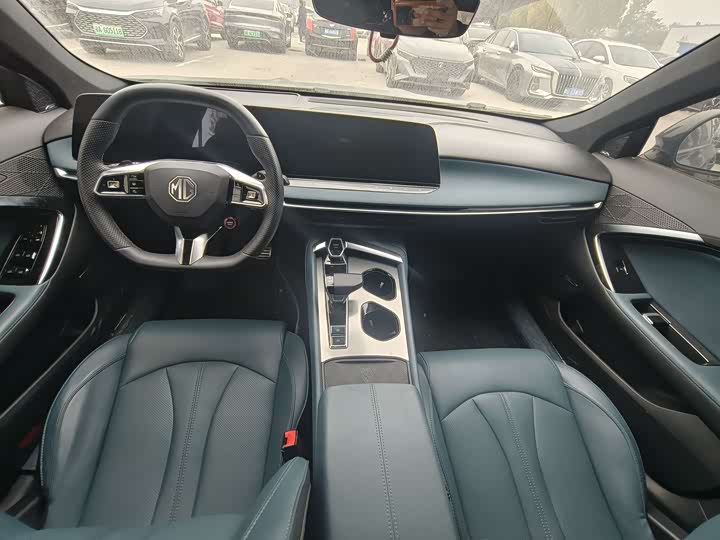 Фото 6 - MG Motor 7