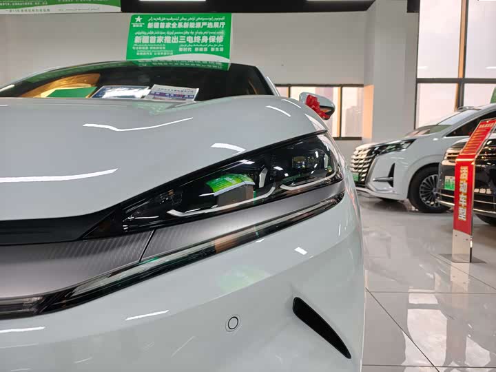 Фото 17 - BYD Qin L