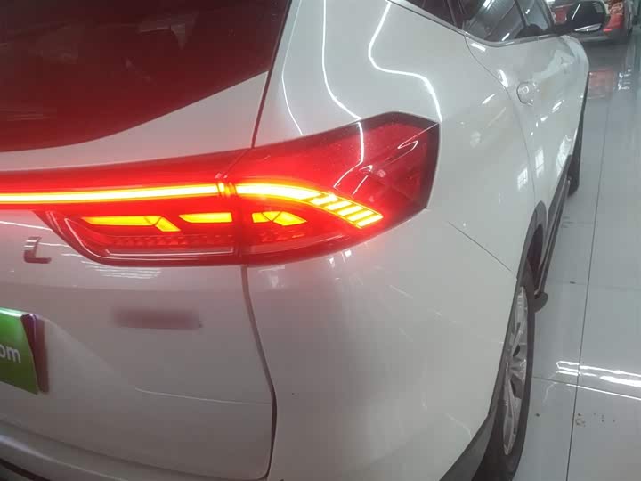 Фото 8 - Haval H6