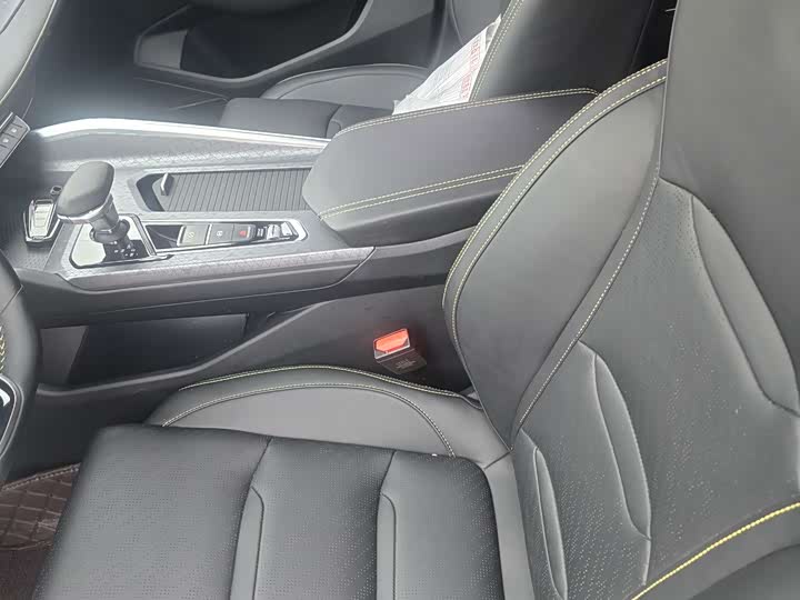 Фото 4 - Geely Preface