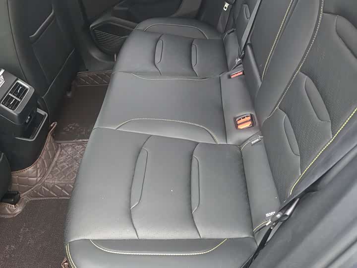 Фото 6 - Geely Preface