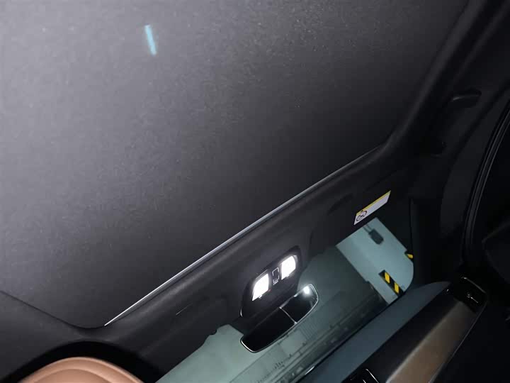 Фото 18 - Volvo S90