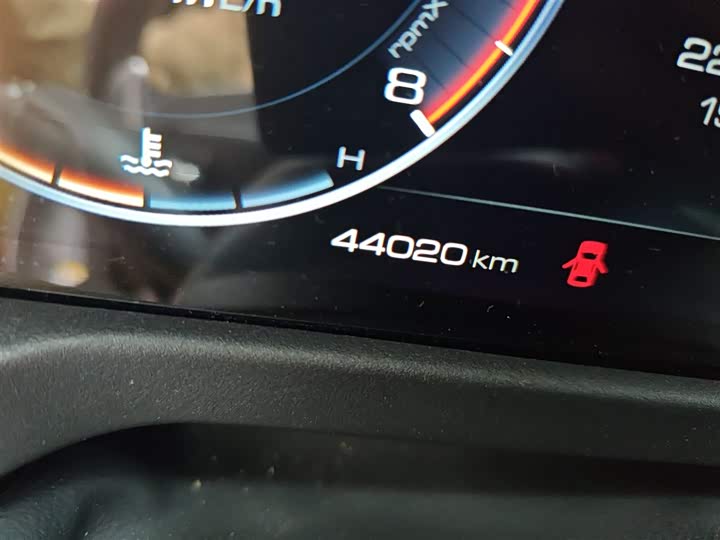 Фото 5 - Tank 300