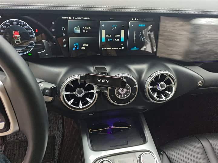 Фото 6 - Tank 300