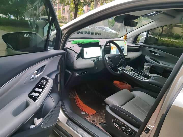 Фото 14 - GAC Aion LX