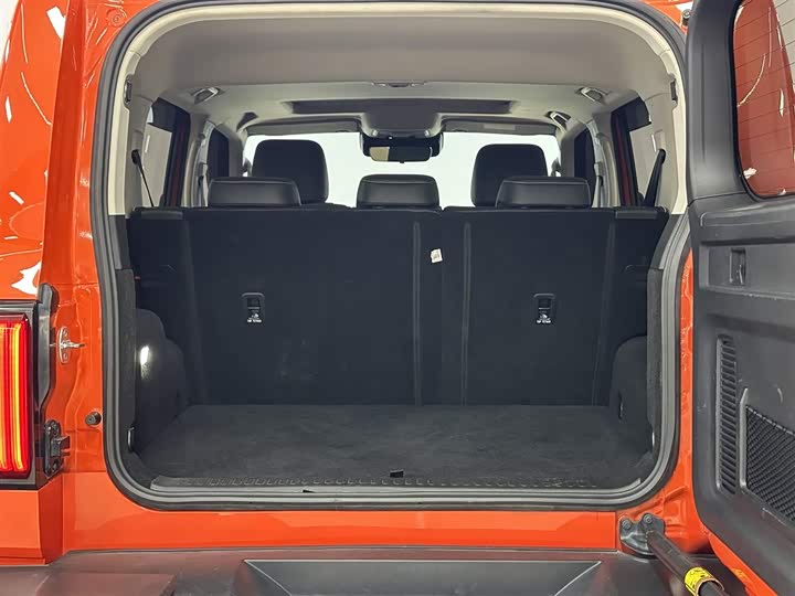 Фото 9 - Tank 300