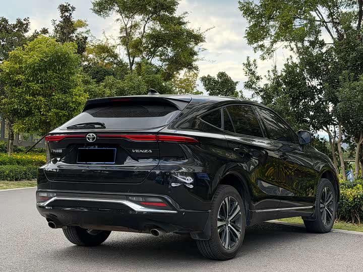 Фото 4 - Toyota Venza