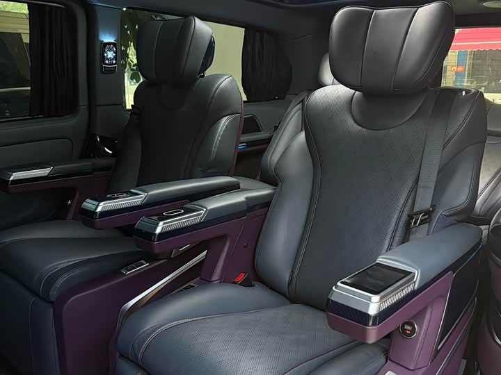 Фото 9 - Mercedes-Benz Vito