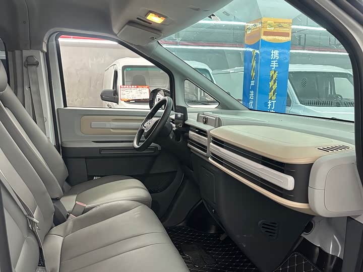 Фото 10 - Maxus Dana V1