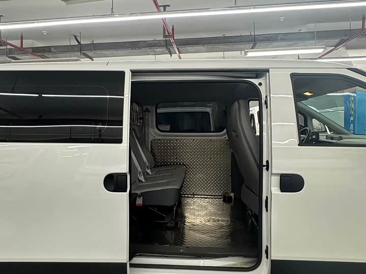 Фото 7 - Maxus Dana V1