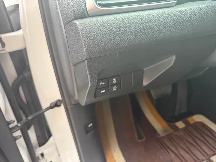 Фото 18 - Honda Avancier