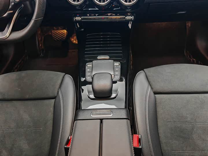 Фото 22 - Mercedes-Benz A-Class