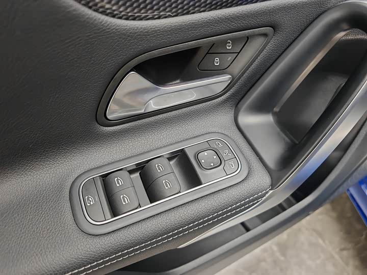 Фото 28 - Mercedes-Benz A-Class