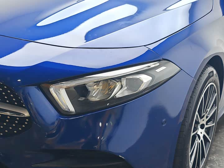 Фото 8 - Mercedes-Benz A-Class