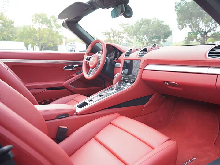 Фото 4 - Porsche 718