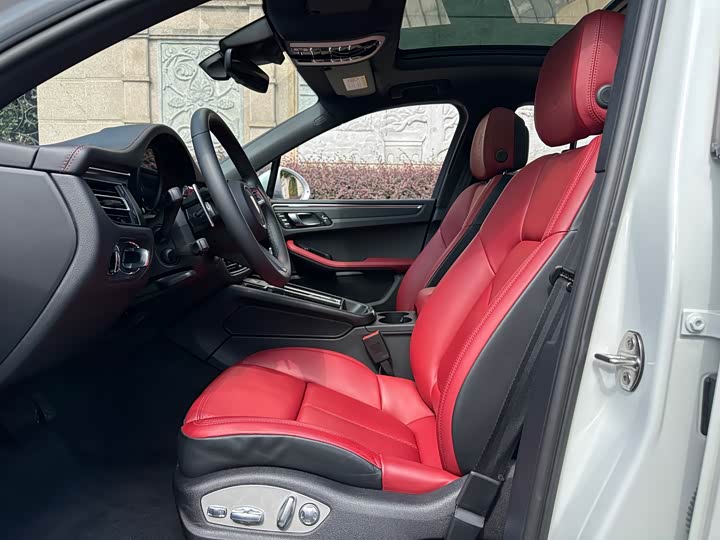 Фото 5 - Porsche Macan